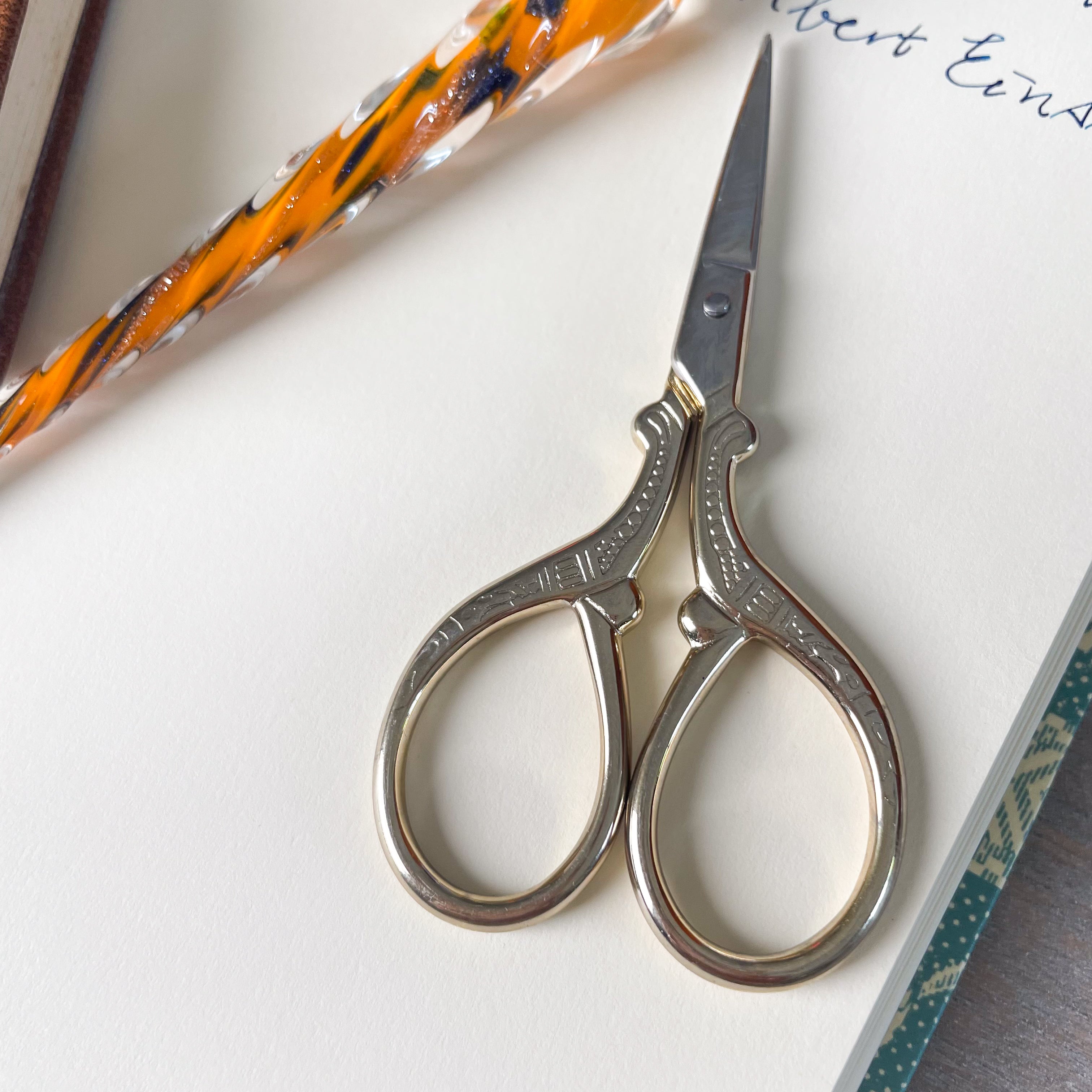 Antique Style Scissor Mini Gold