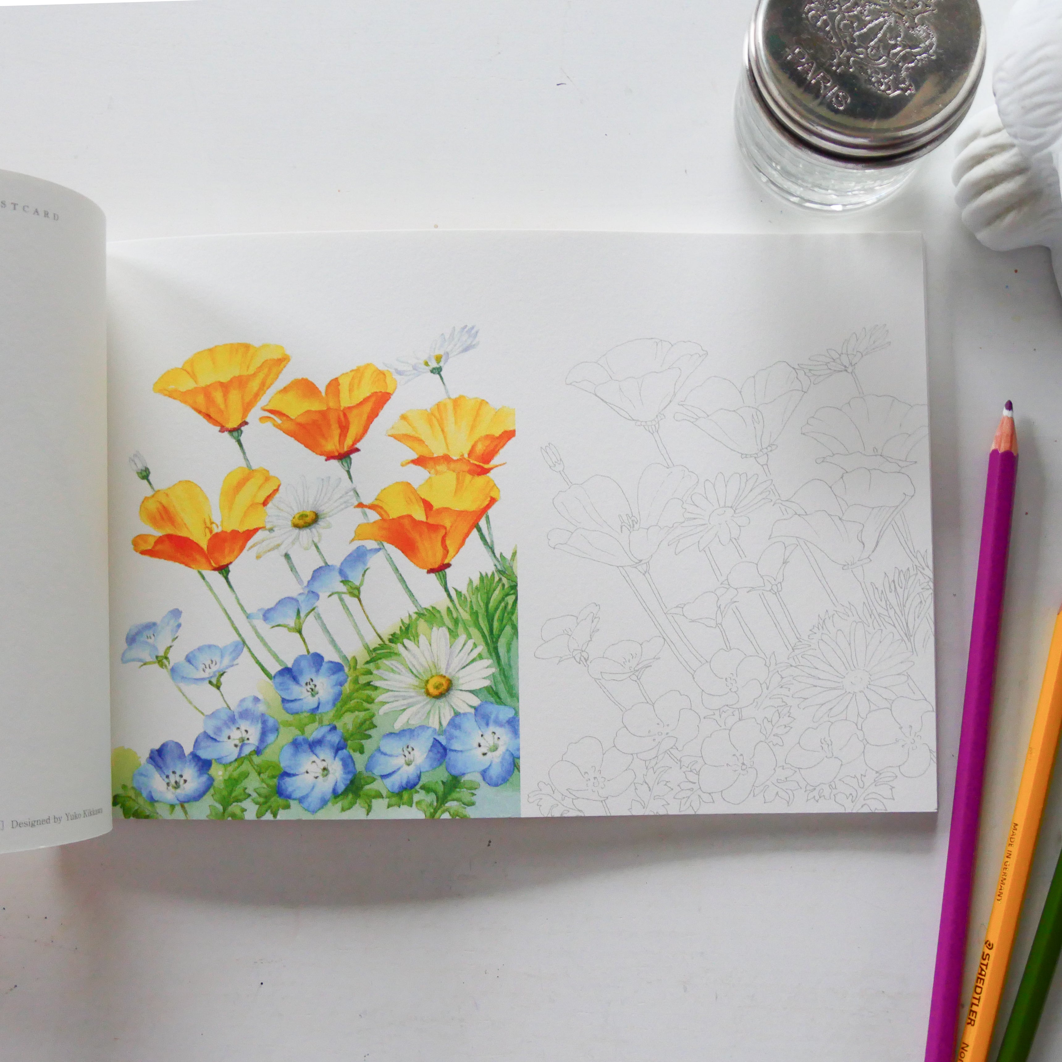 Postcard-size coloring book: Fragrance of Flowers