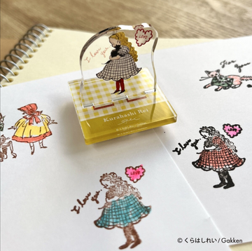 Rei Kurahashi Acrylic Stand Stamp_ Girl cuddling a cat